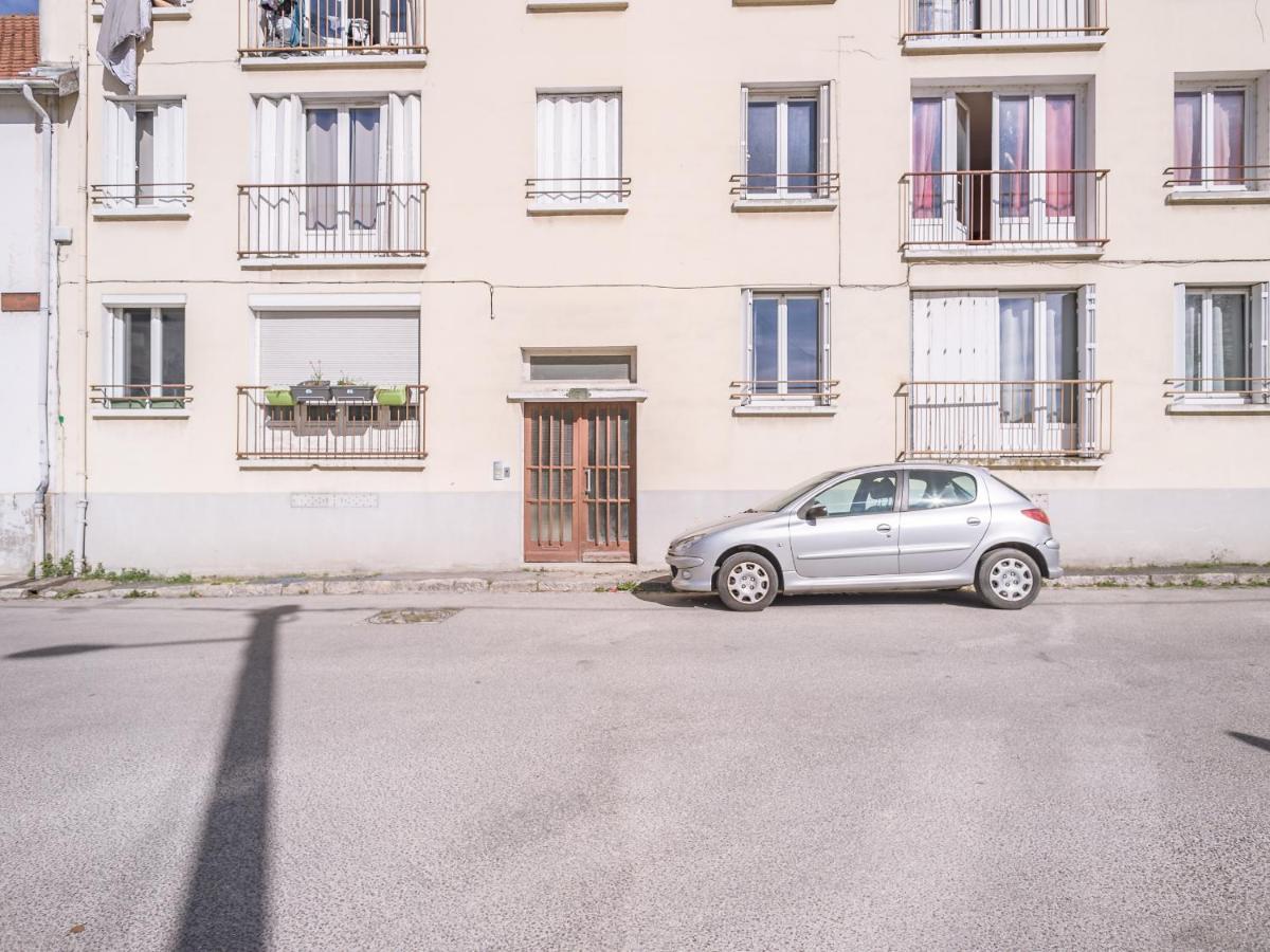 Apartamento Le St Lambert Proche Cathedrale Parking Gratuit Troyes Exterior foto